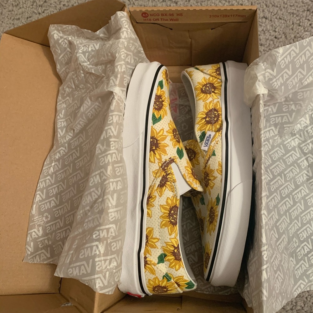 Sunflower Vans 🌻